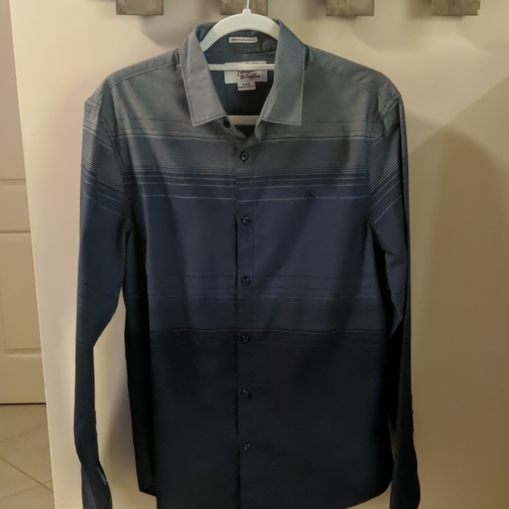 Penguin long sleeve casual shirt. Medium.